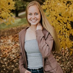 Meet your Posher, Katie